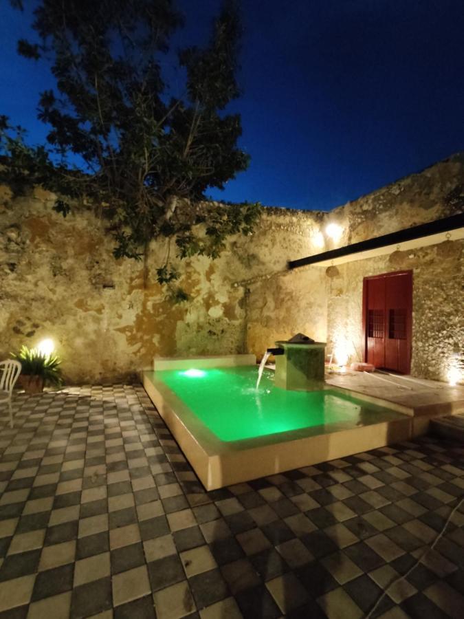 Melisa Hostal Campeche Exterior photo